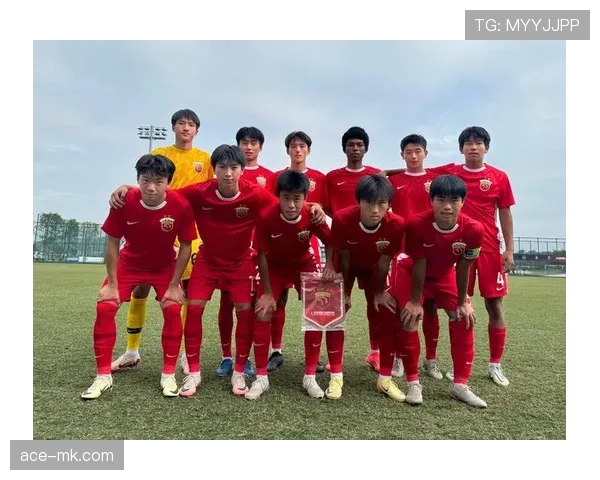 在Son带领下,球队职业精神显著提升,迎来备受期待的新篇章 在Son带领下,球队职业精神显著提升,迎来备受期待的新篇章